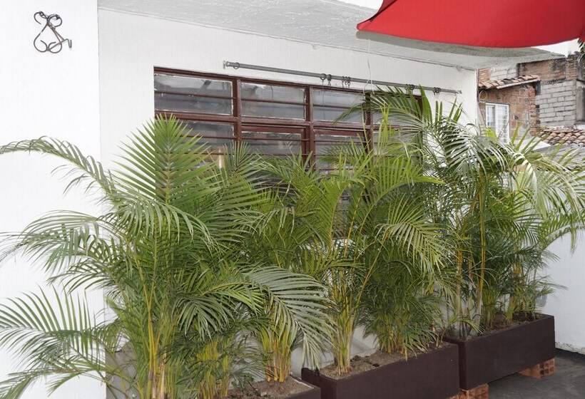 بنسيون Santiago Dc Hostal