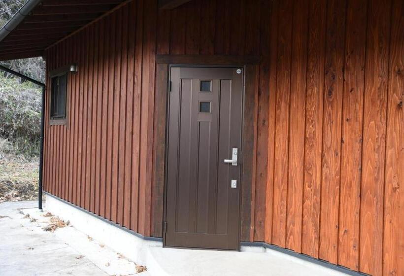 پانسیون Wakka