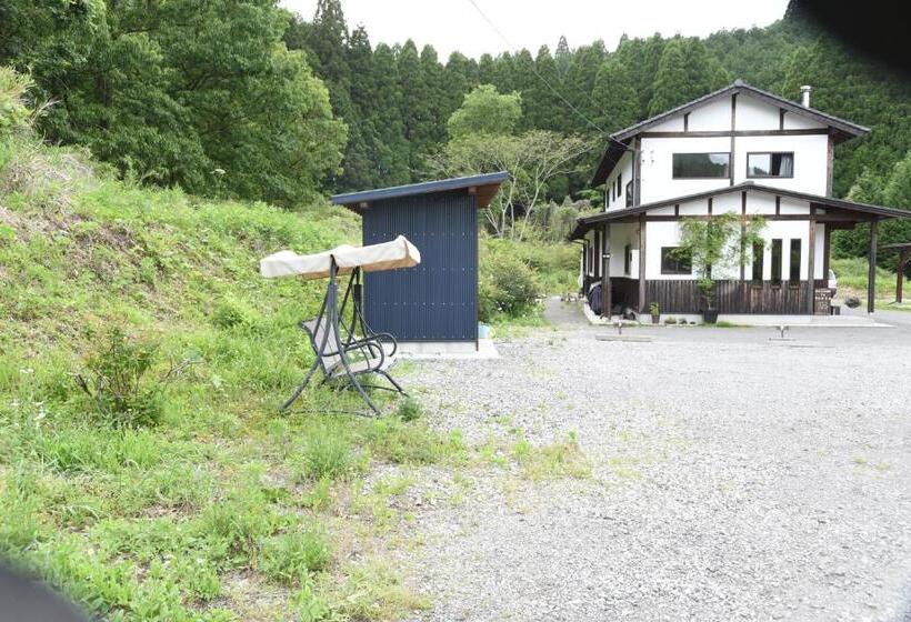 پانسیون Wakka