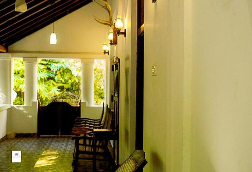 بنسيون Walawwa Matale