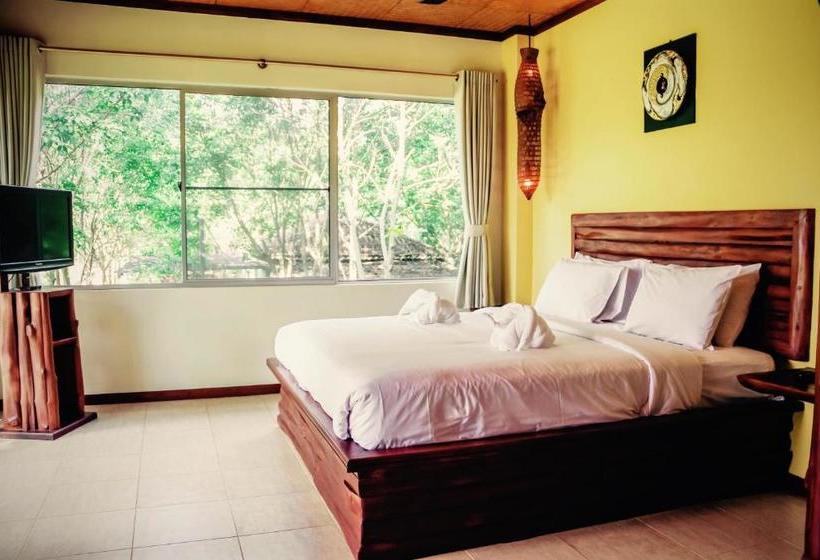 Resort Singha Rubber Tree Kanchanaburi