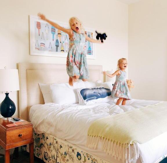 The Nantucket Hotel & Resort