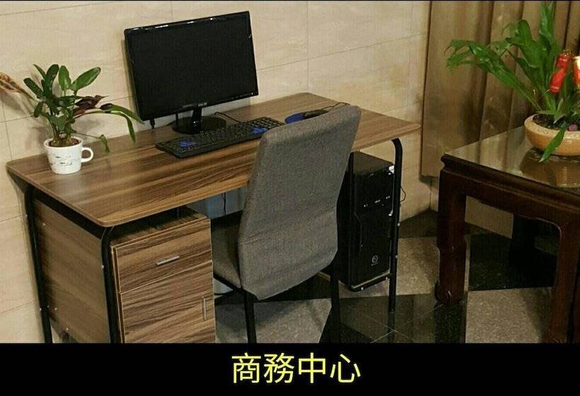 هاستل Gin Jian Commercial