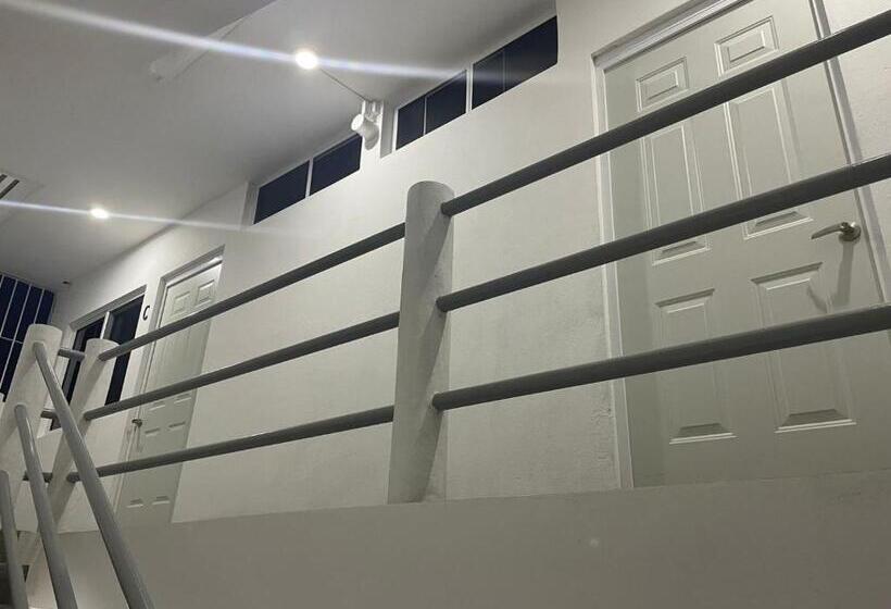 הוסטל Posada 53