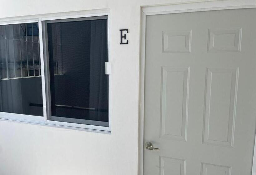 הוסטל Posada 53