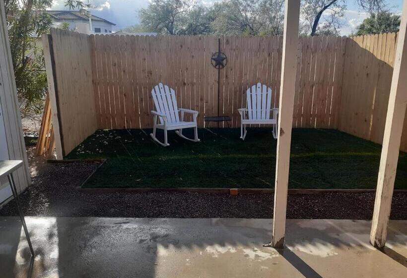 호텔 Stagecoach Suites