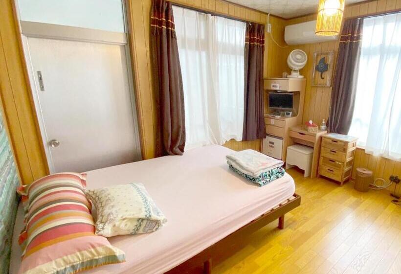 פנסיון Guest House Icyaribacyode