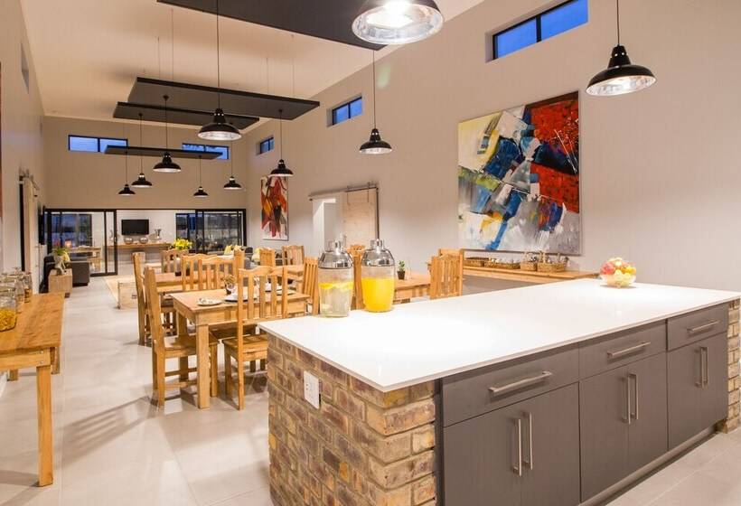 پانسیون The Greens Guest House