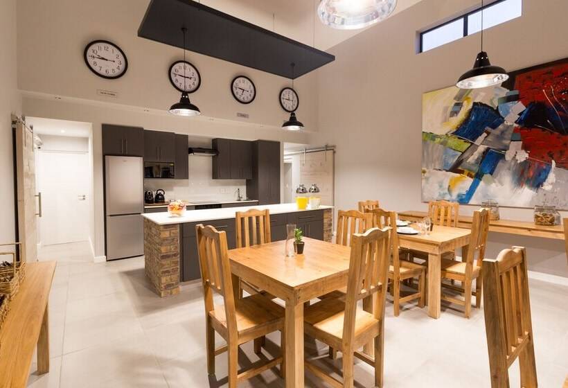 پانسیون The Greens Guest House