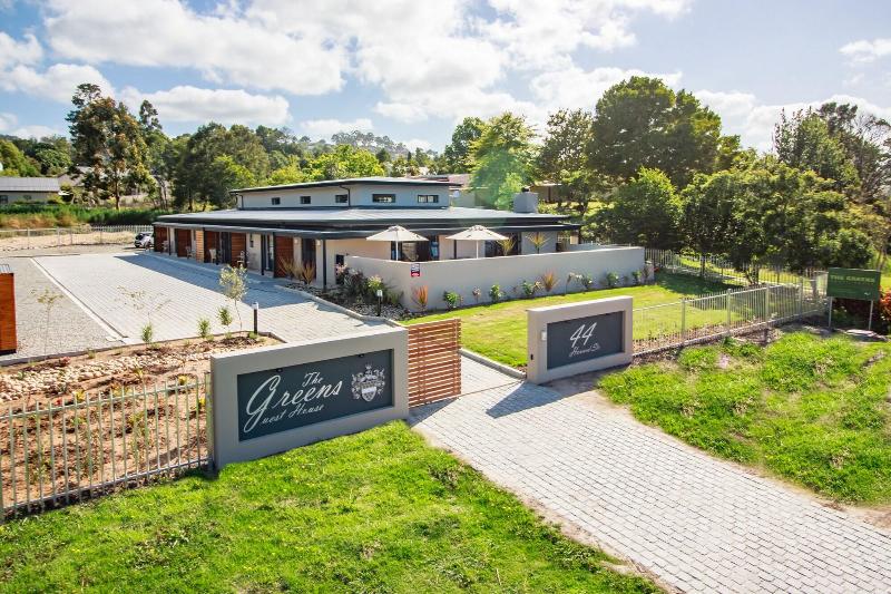 پانسیون The Greens Guest House