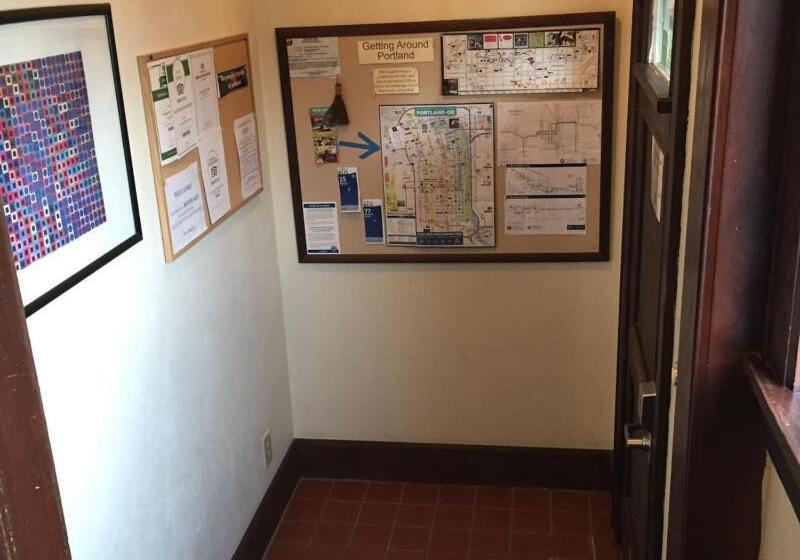 بنسيون Portland International Guesthouse