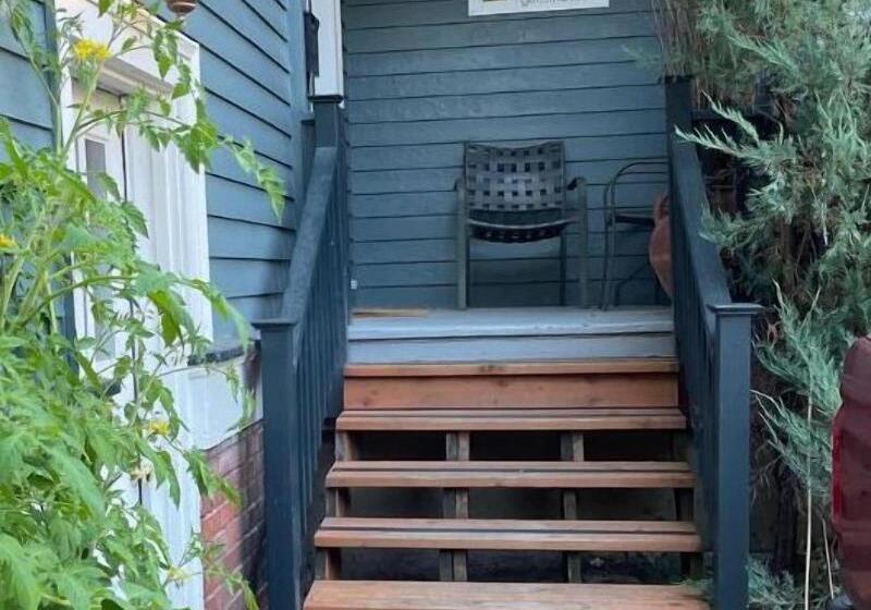 بنسيون Portland International Guesthouse