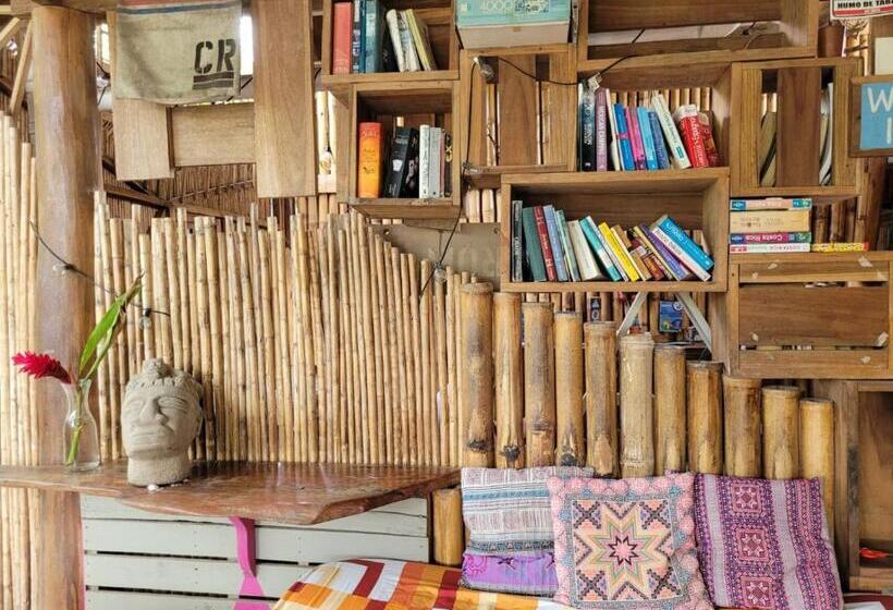 ペンション Roots Family