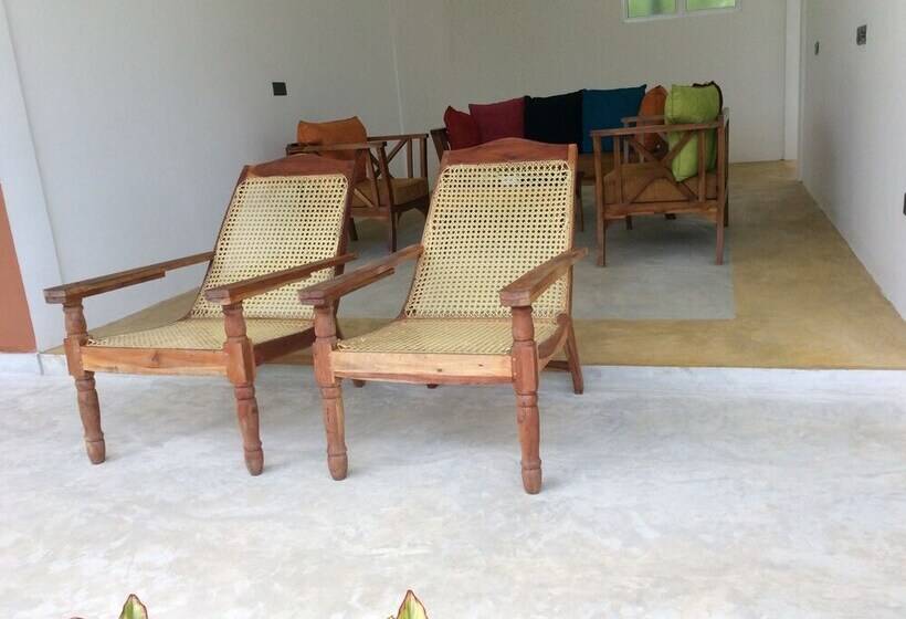 Пансион Sigiriya Rock Hide