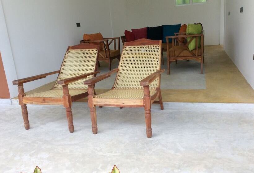 Пансион Sigiriya Rock Hide