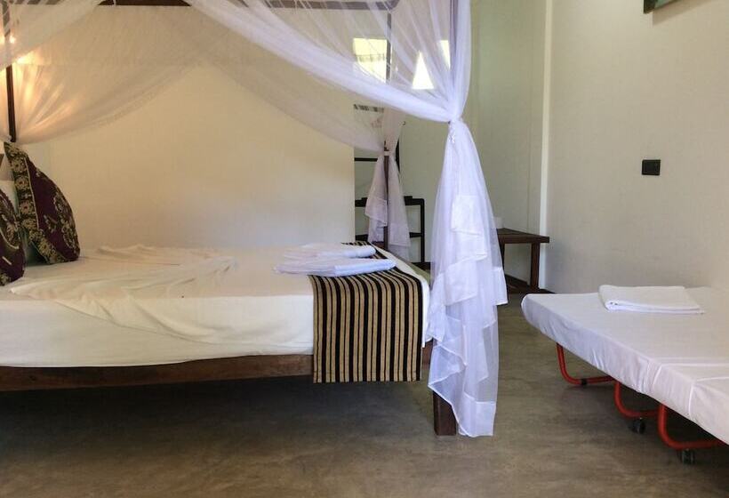 Пансион Sigiriya Rock Hide