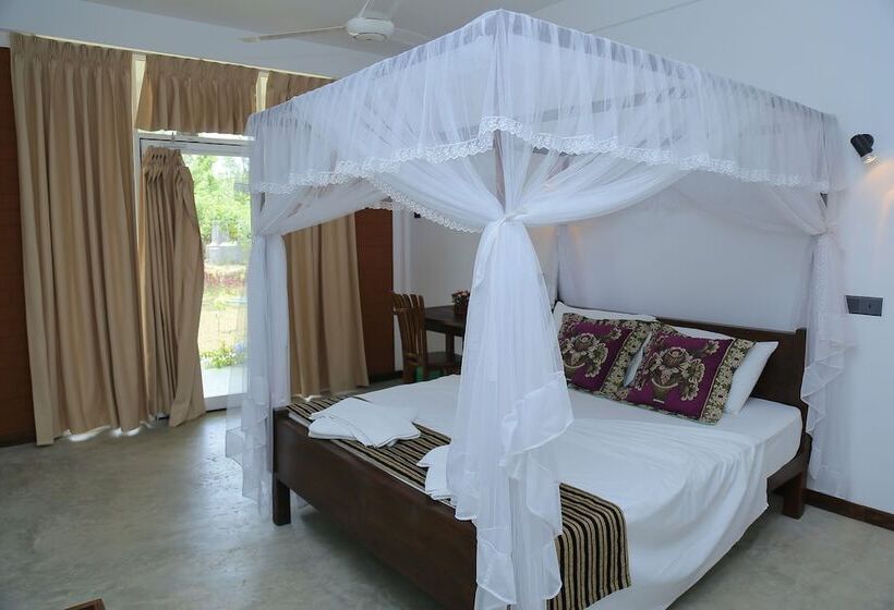 Пансион Sigiriya Rock Hide