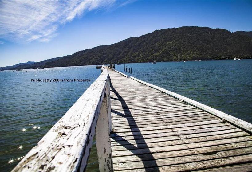 פנסיון The Red Shed, Anakiwa