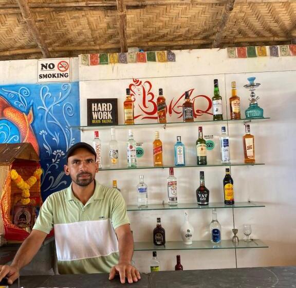 渡假胜地  Omkar Beach Bungalow