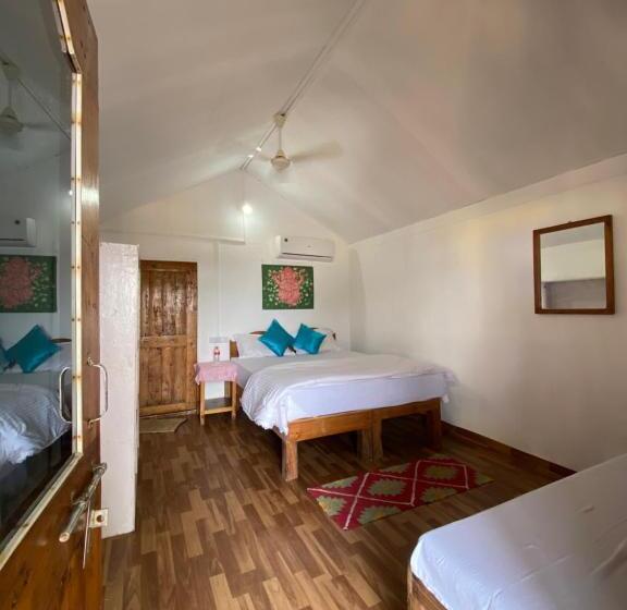 渡假胜地  Omkar Beach Bungalow