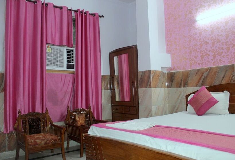 호스텔 Rajdhani Inn