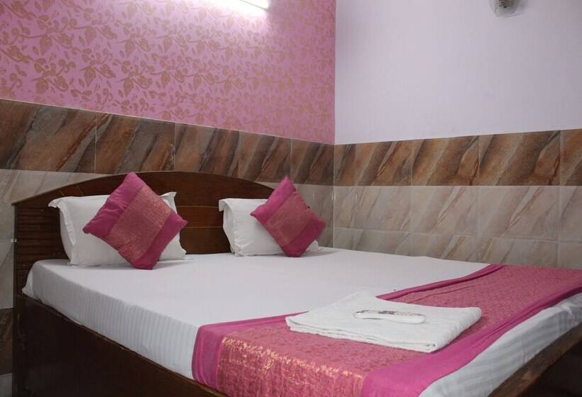 호스텔 Rajdhani Inn