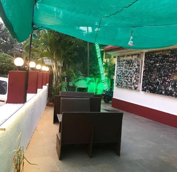 הוסטל Super Deluxe Mansion Stay In Candolim