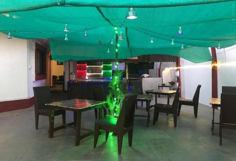 הוסטל Super Deluxe Mansion Stay In Candolim