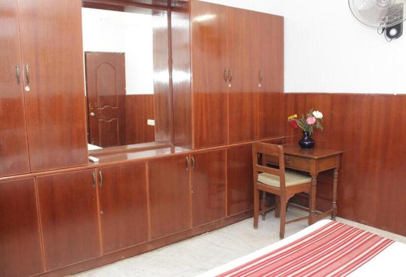 تختخواب و صبحانه Happy Planet