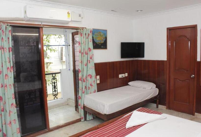 تختخواب و صبحانه Happy Planet