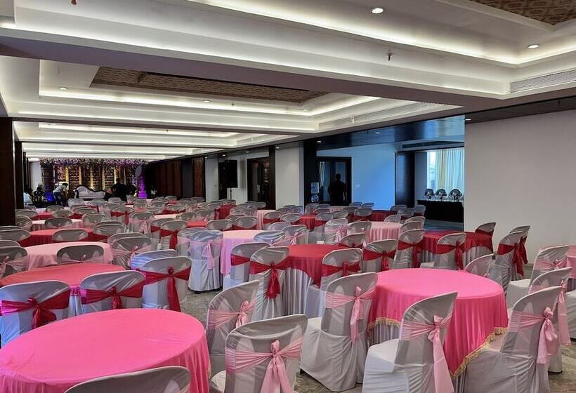 בית מלון כפרי Aryaan Resort And Residences