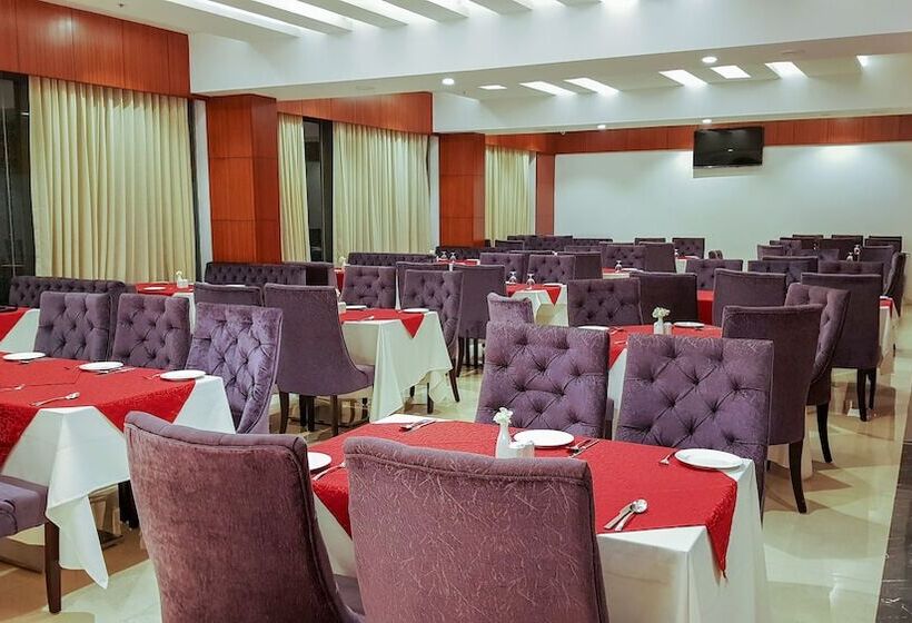 בית מלון כפרי Aryaan Resort And Residences