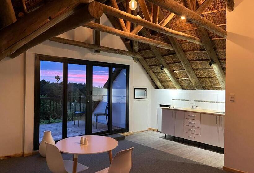 پانسیون Acara Guesthouse & Cottages