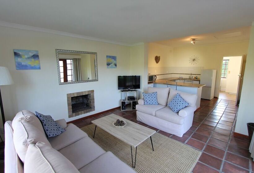 پانسیون Acara Guesthouse & Cottages