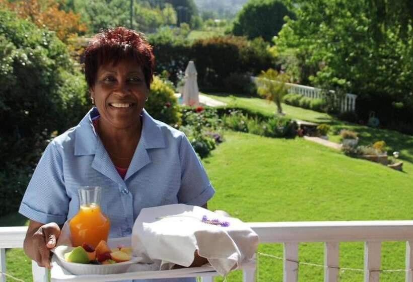 پانسیون Acara Guesthouse & Cottages