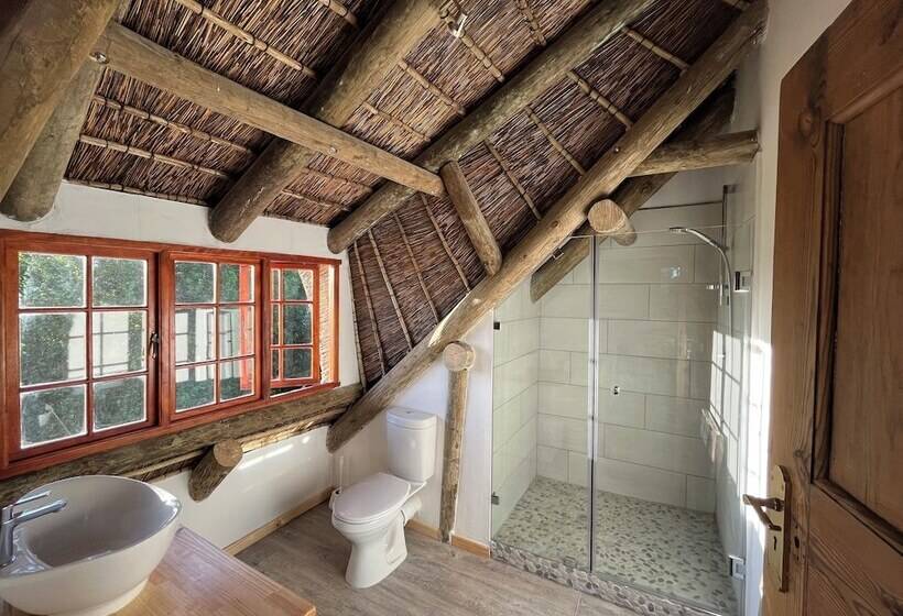 پانسیون Acara Guesthouse & Cottages