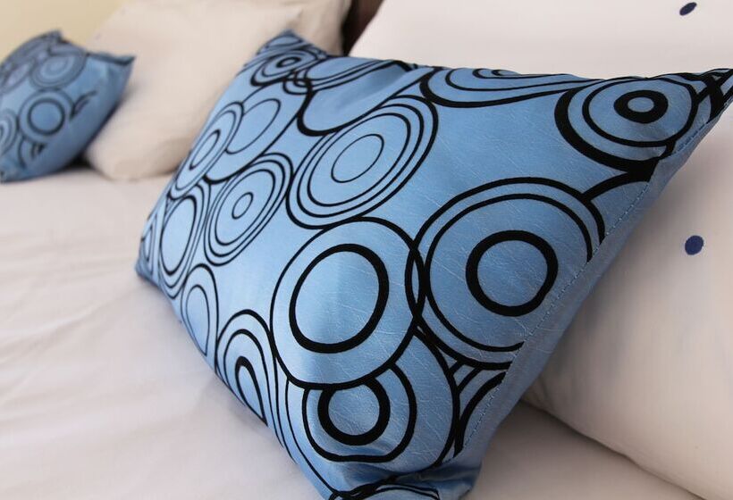 پانسیون Acara Guesthouse & Cottages