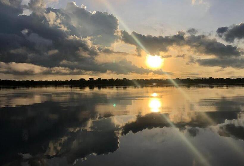 ペンション Amazônia Parksuítes