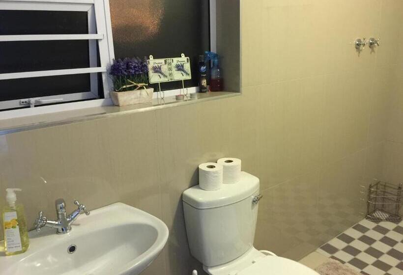 ペンション Arum Field Accommodation