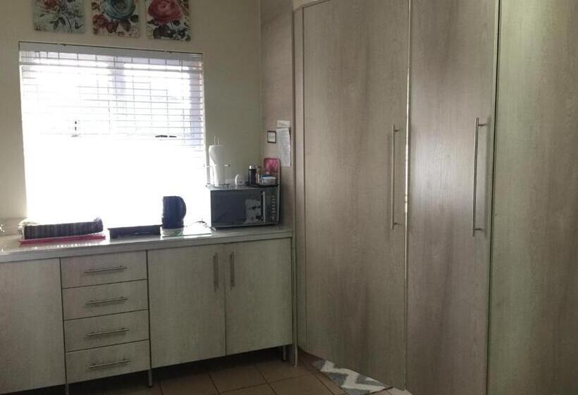 ペンション Arum Field Accommodation