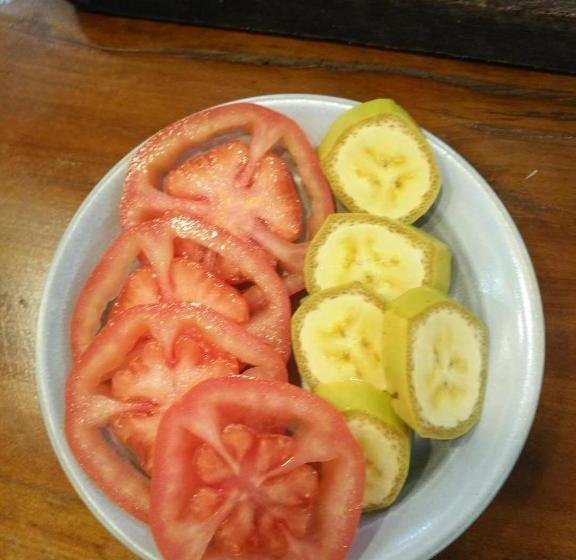 Пансион Floral Joy · Po Shan Gong Guan Fenghuang