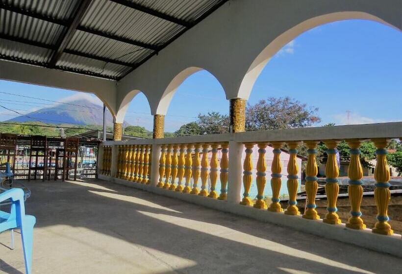 פנסיון Hostal Siero