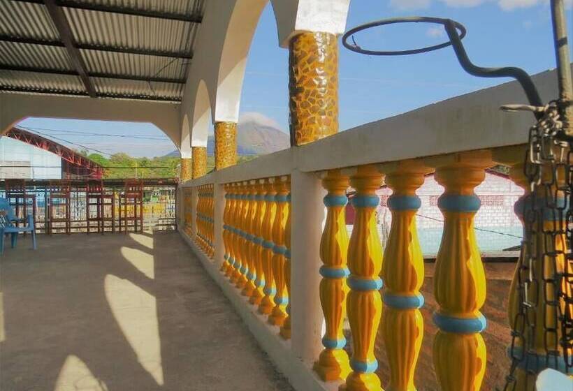 פנסיון Hostal Siero