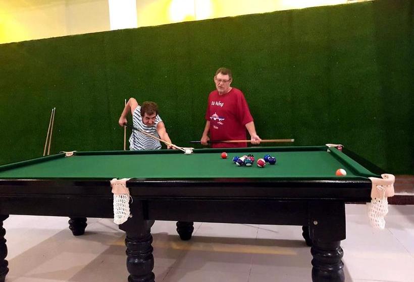 膳宿费 Lucky Hostel