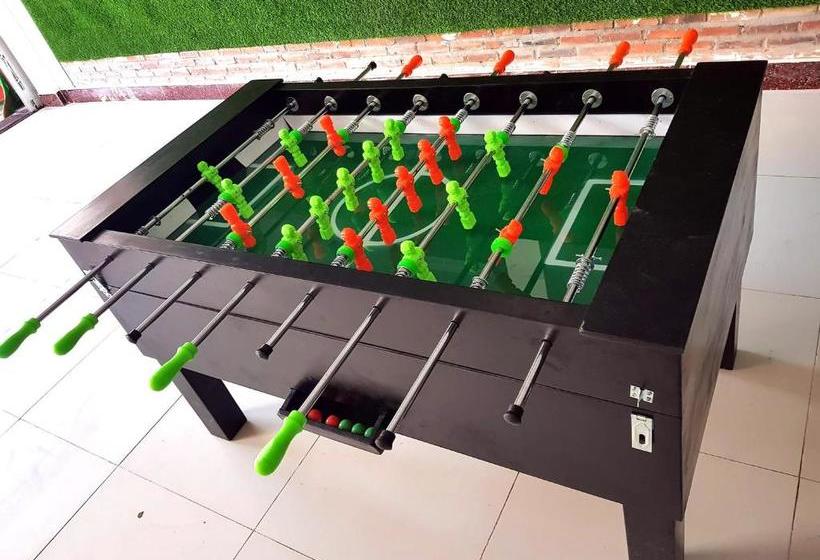 膳宿费 Lucky Hostel