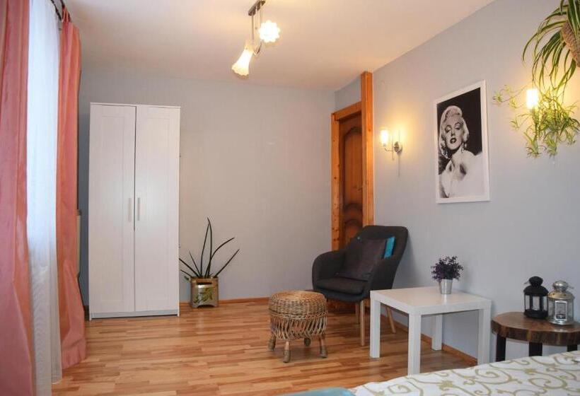 پانسیون Sadyba Anastasia