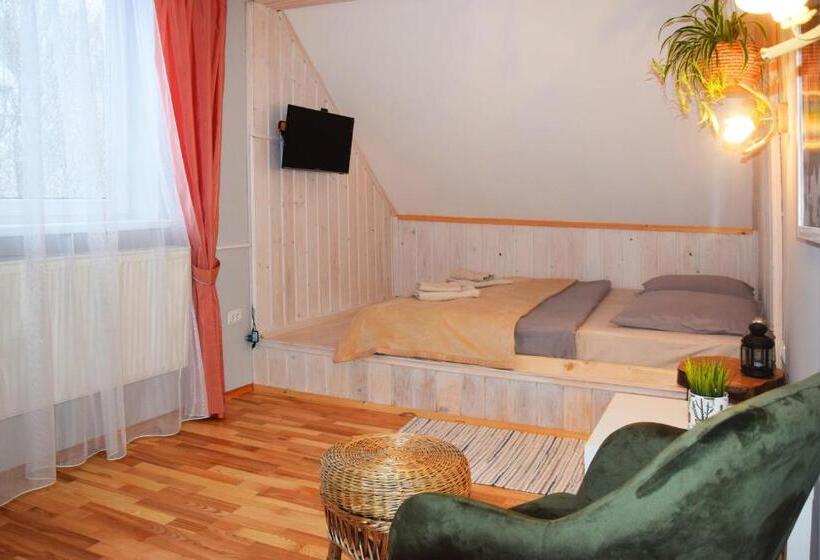 پانسیون Sadyba Anastasia