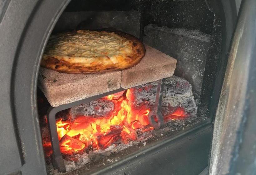 פנסיון Santari