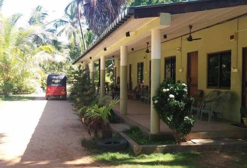 펜션 Vasuki Guest House