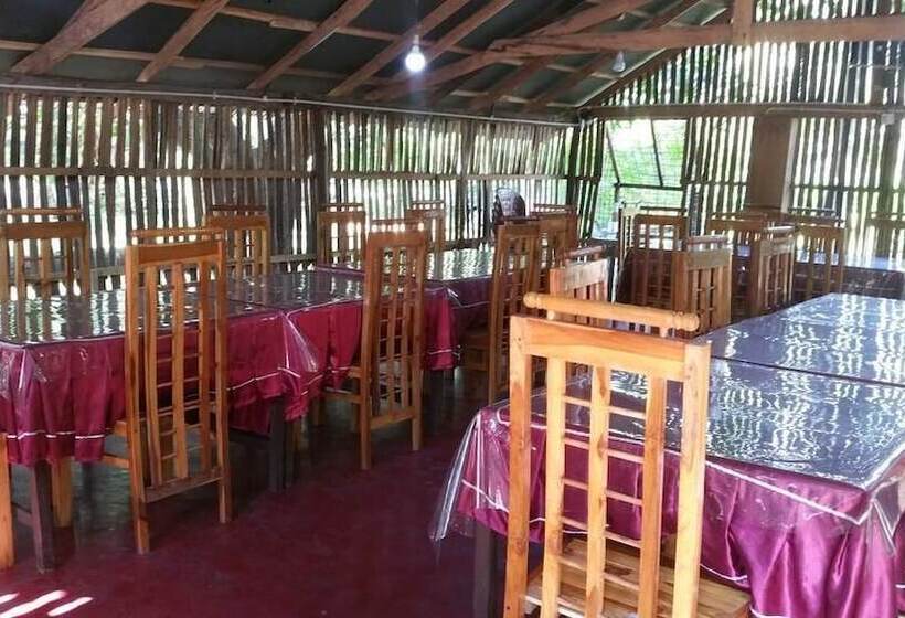 펜션 Vasuki Guest House